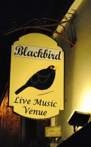 Live music sign